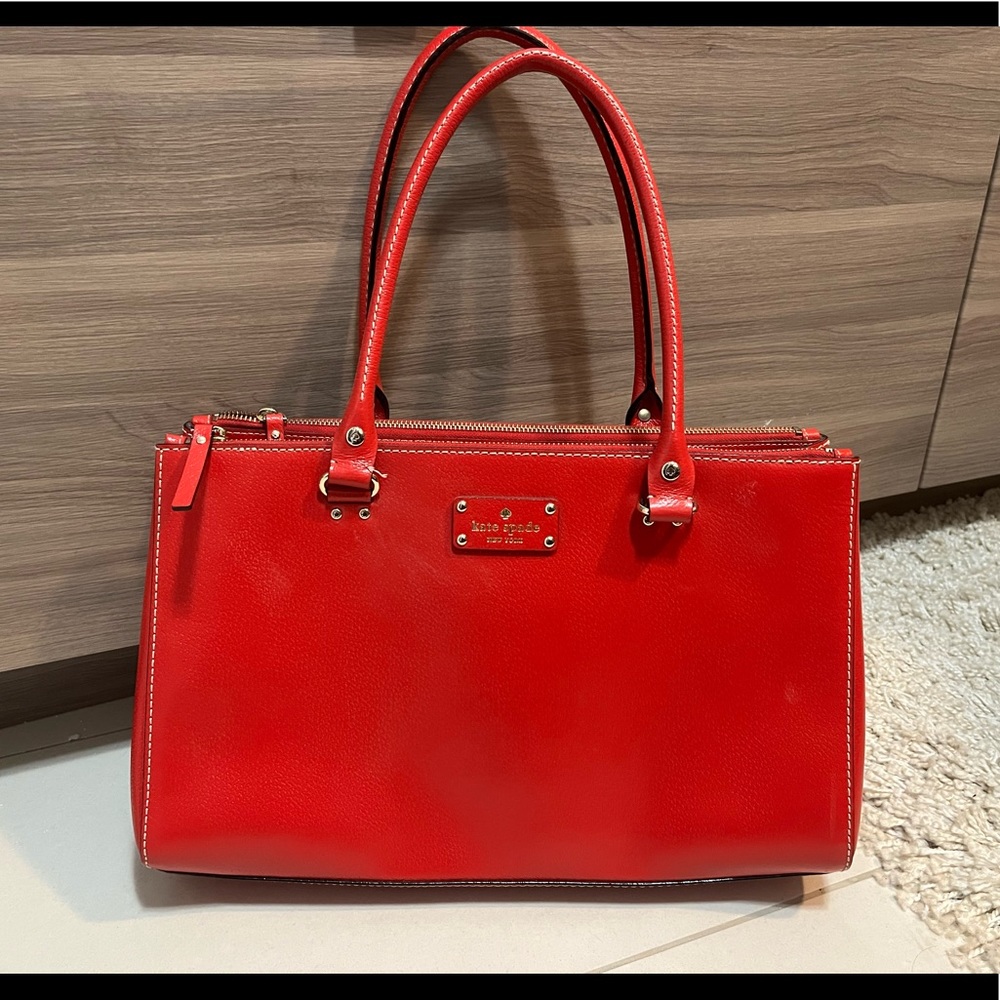 Kate Spade Wellesley Pillbox Handbag Brand new